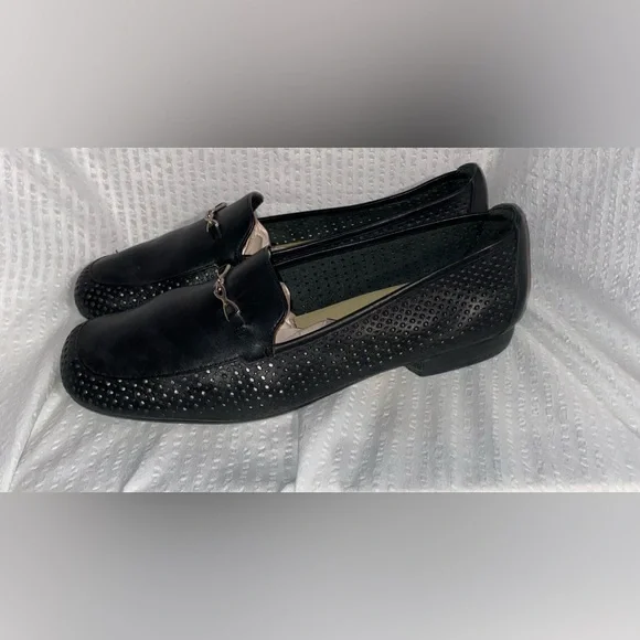 Trotters Black Leather Loafers with raffia Design - Picture 3 of 3